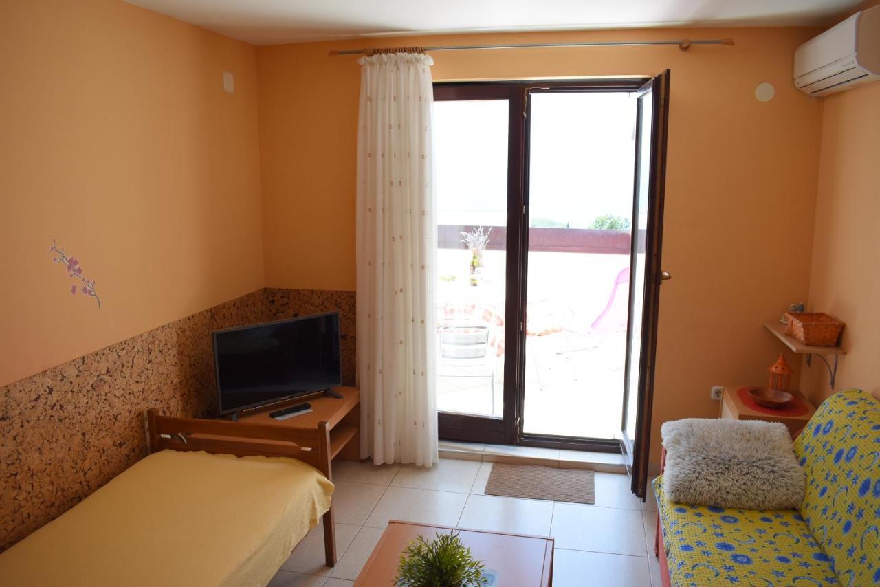 Apartments Pine Diver Pinezići Екстериор снимка