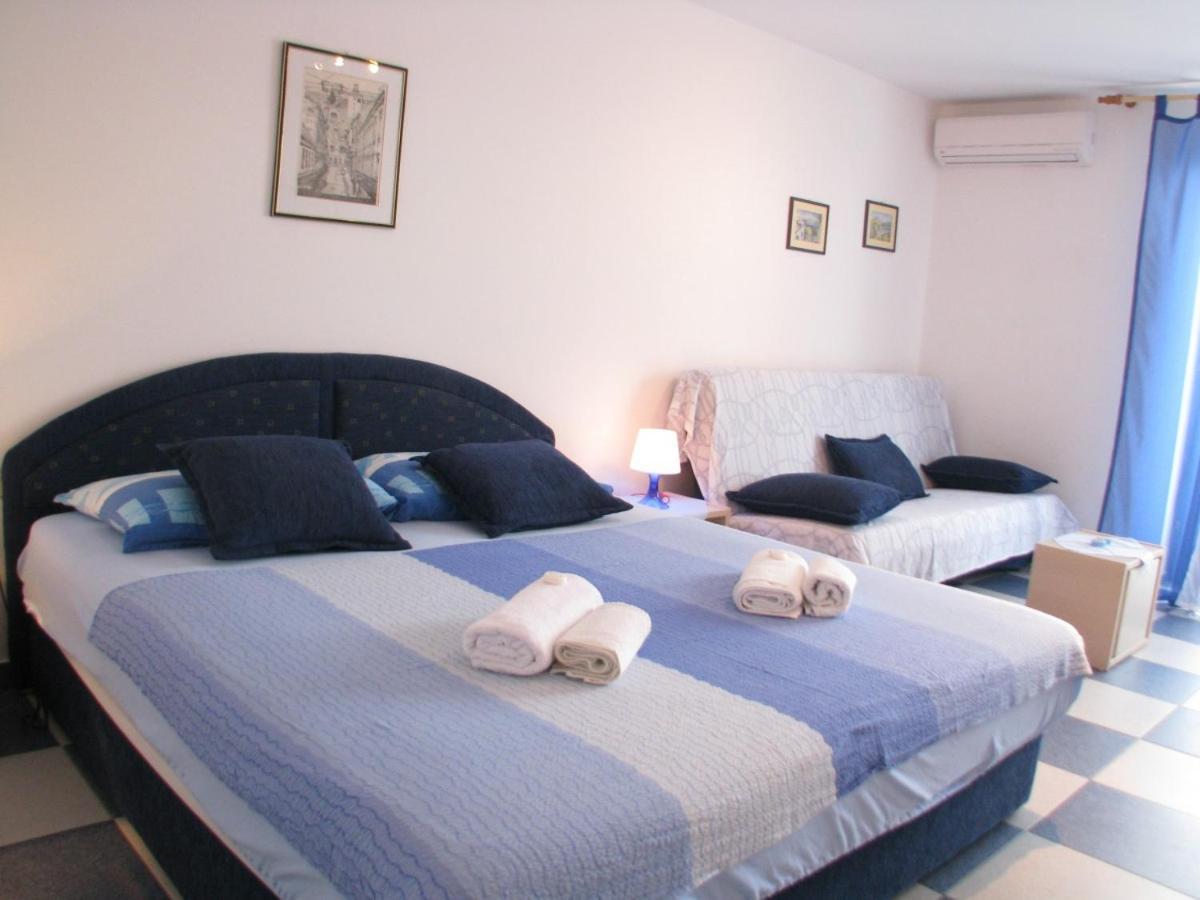 Apartments Pine Diver Pinezići Екстериор снимка