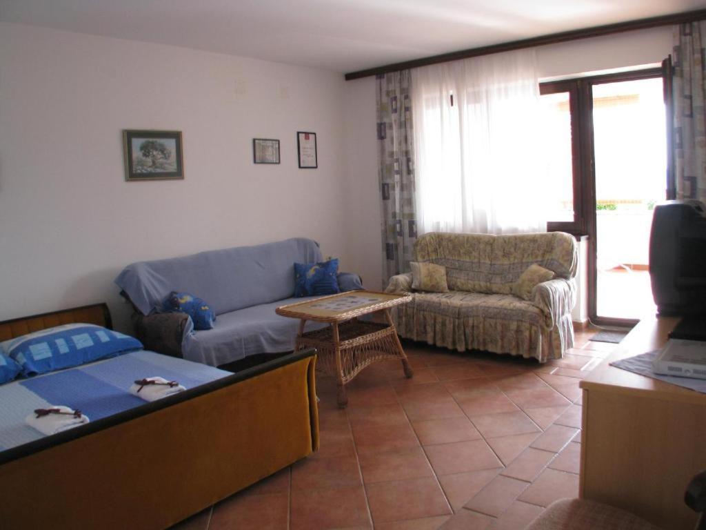 Apartments Pine Diver Pinezići Екстериор снимка